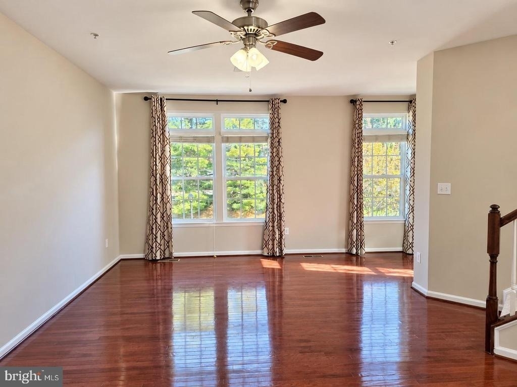 9502 Blast Avenue - Photo 35