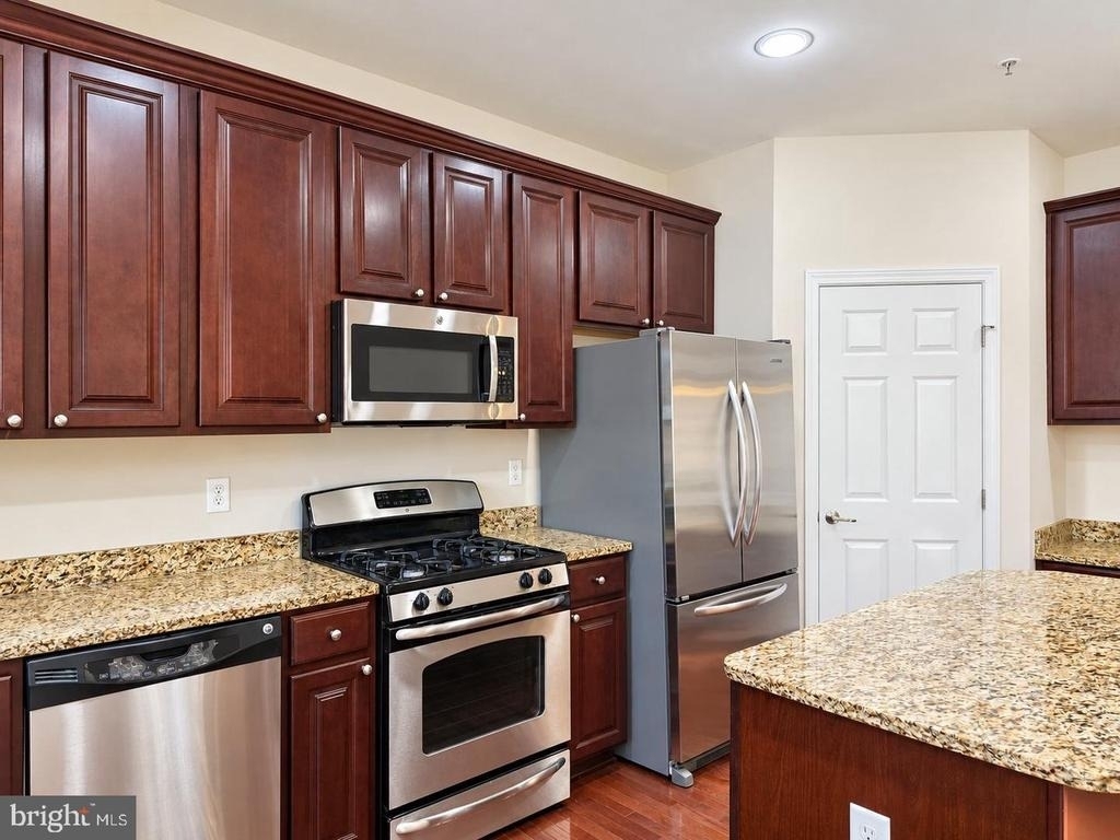 9502 Blast Avenue - Photo 29