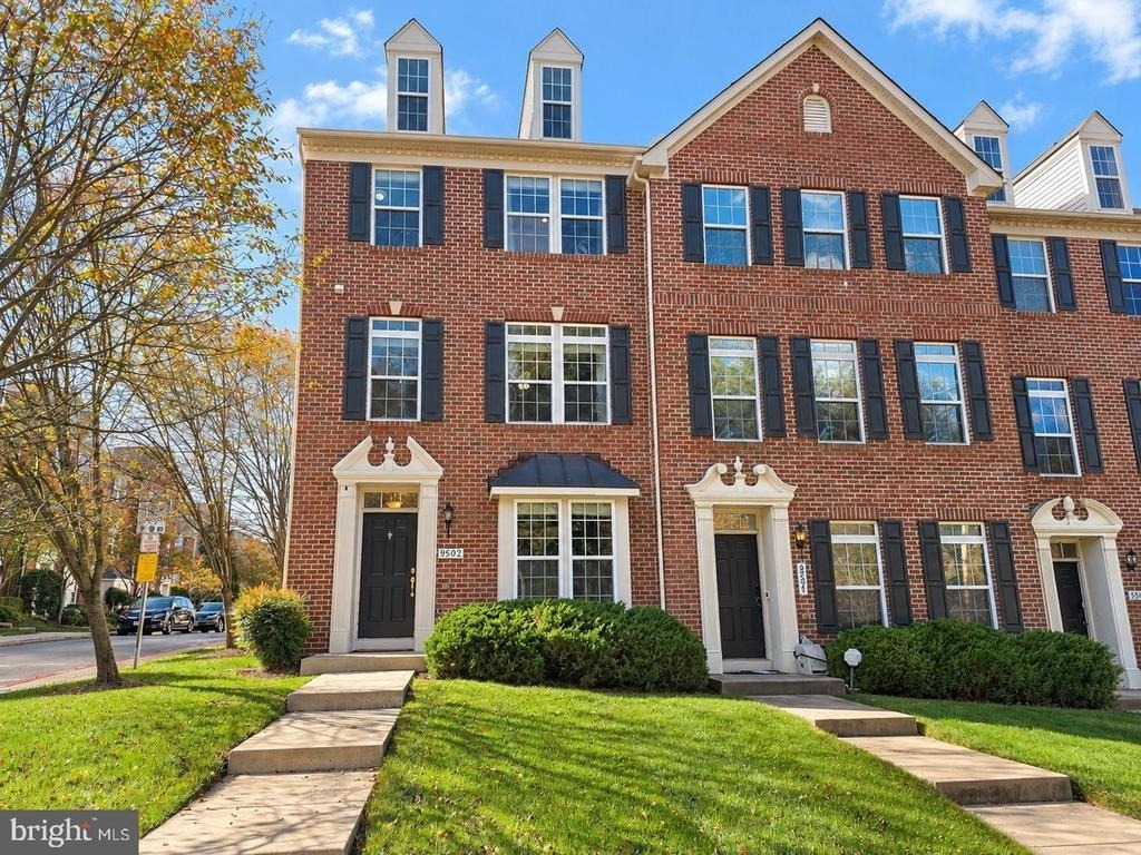 9502 Blast Avenue - Photo 1