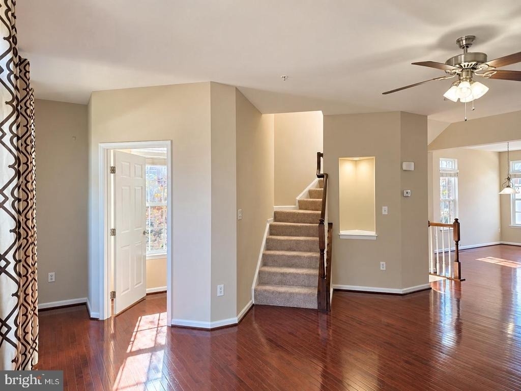 9502 Blast Avenue - Photo 37
