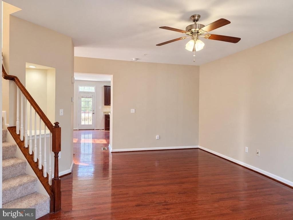 9502 Blast Avenue - Photo 38