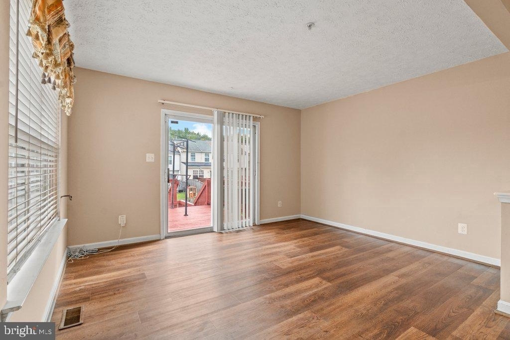 225 Woodland Green Way - Photo 20