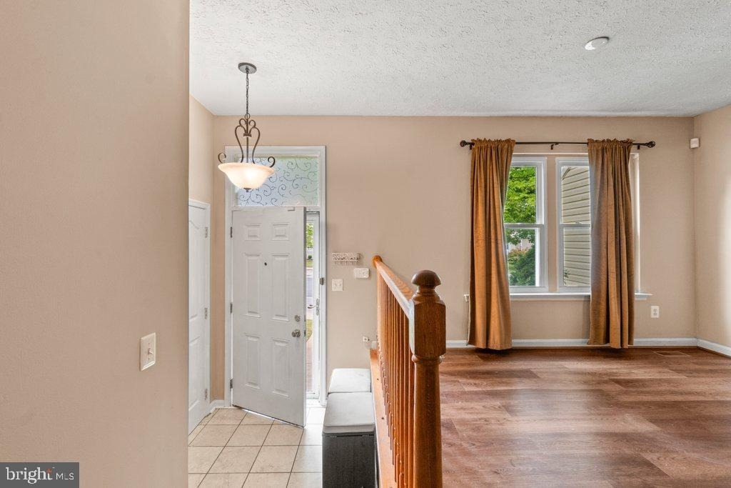 225 Woodland Green Way - Photo 9