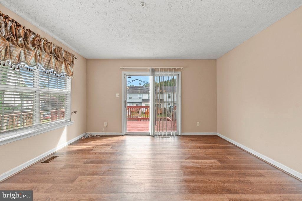 225 Woodland Green Way - Photo 21