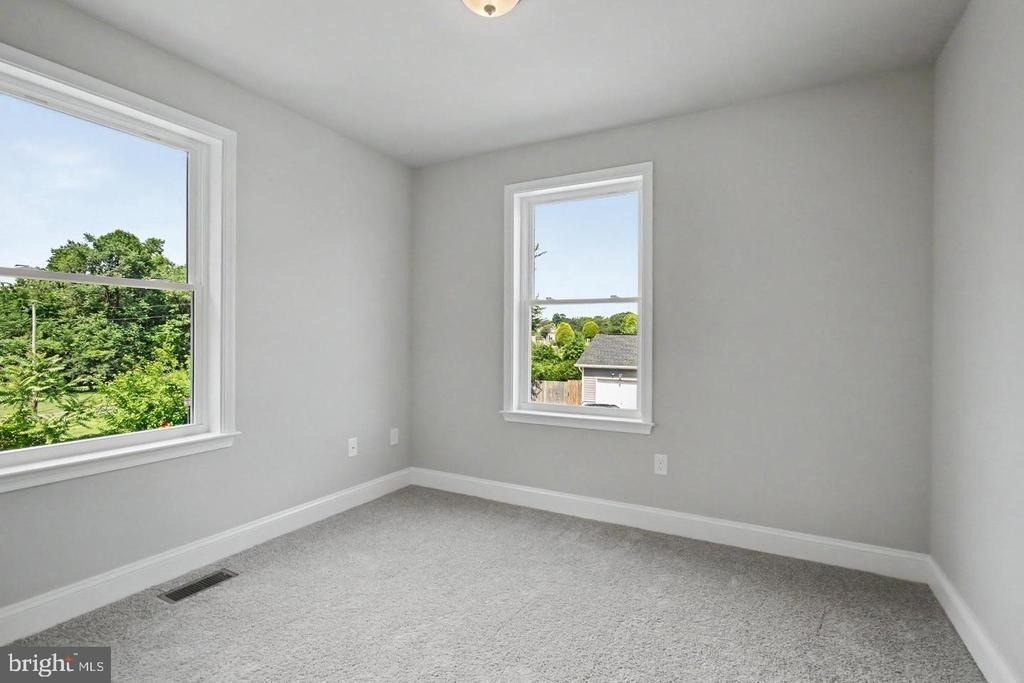 7501 Riddle Avenue - Photo 28