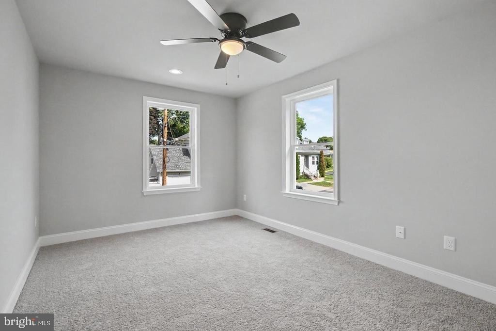 7501 Riddle Avenue - Photo 30