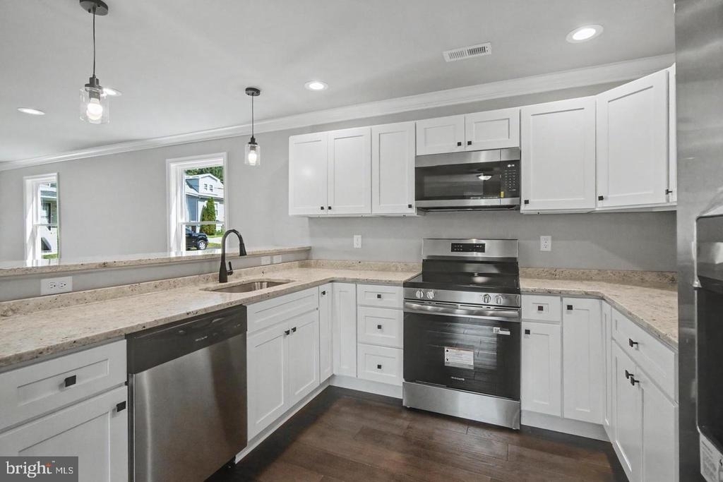 7501 Riddle Avenue - Photo 15