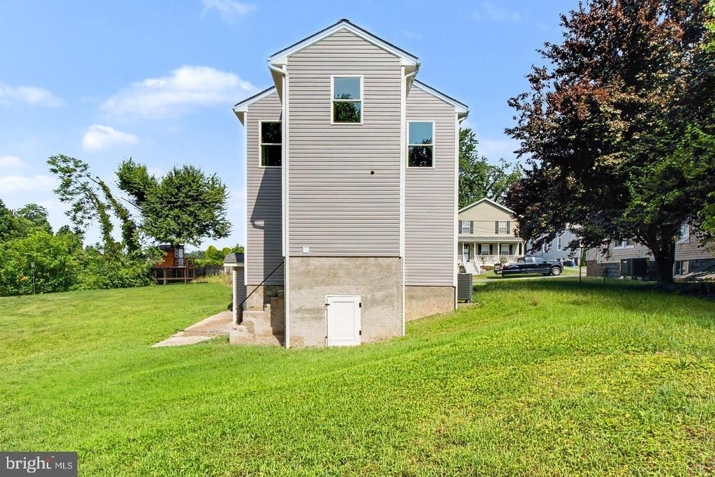 7501 Riddle Avenue - Photo 43