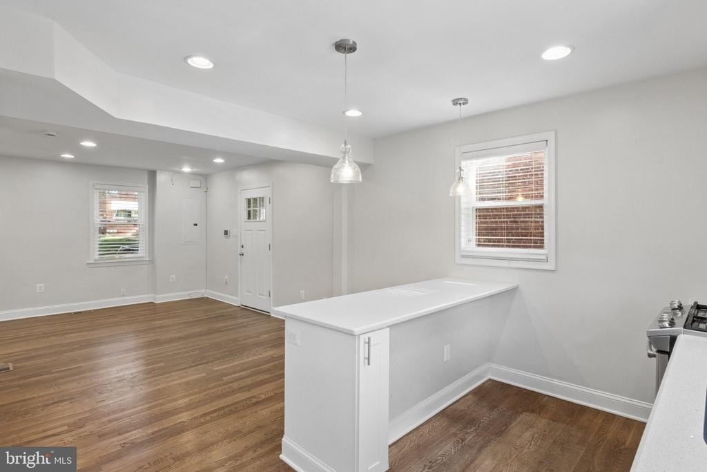 5027 11th Street Ne - Photo 11