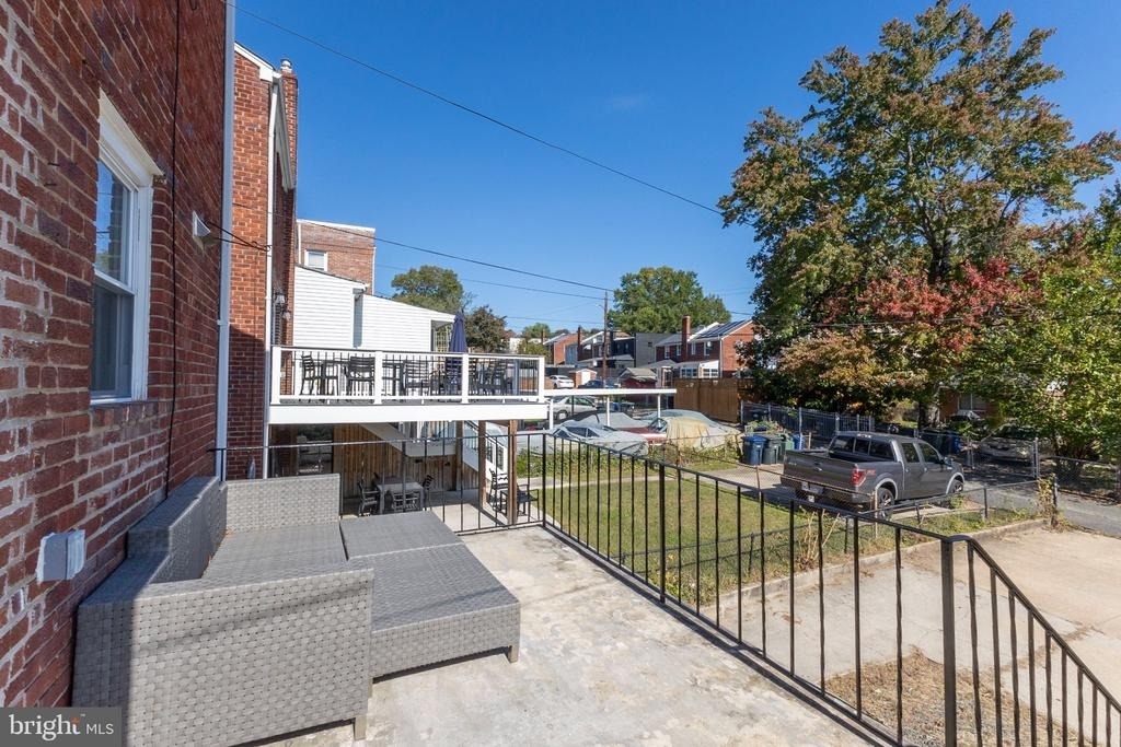 5027 11th Street Ne - Photo 50