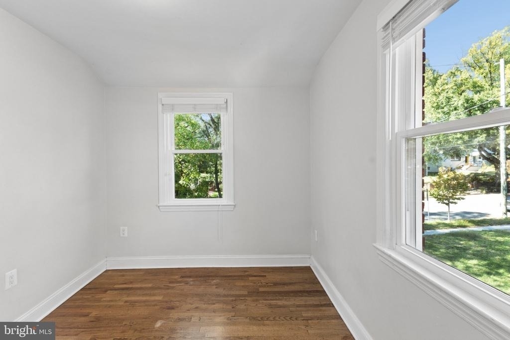 5027 11th Street Ne - Photo 29