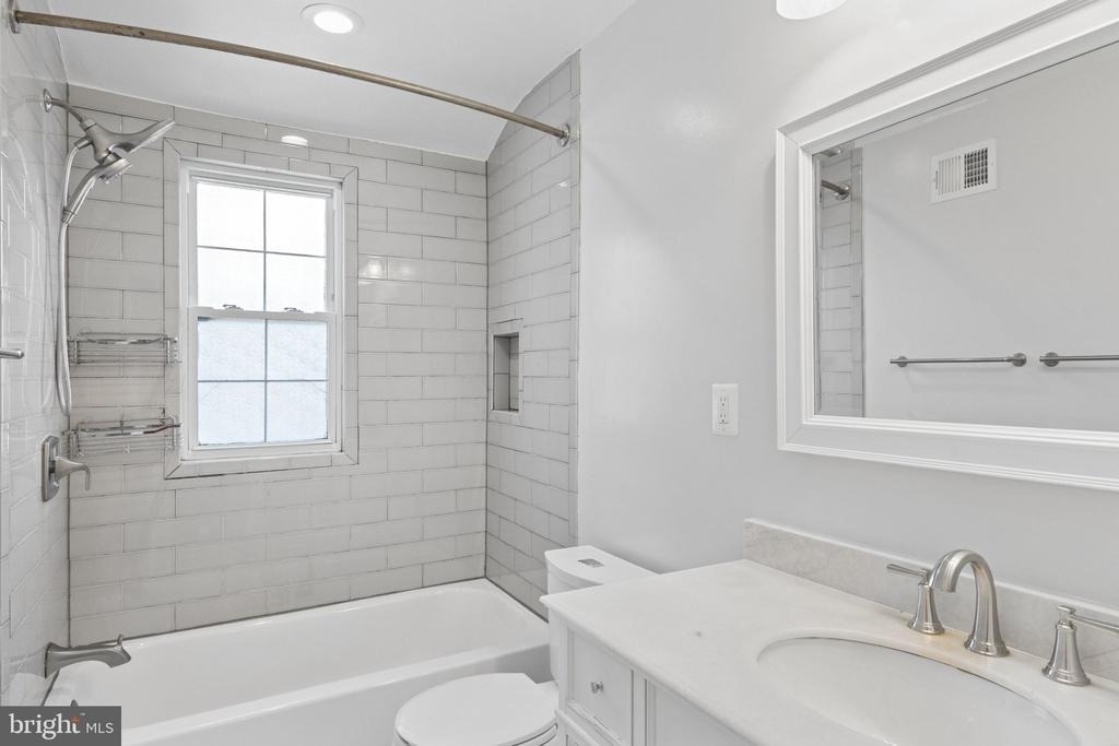 5027 11th Street Ne - Photo 20