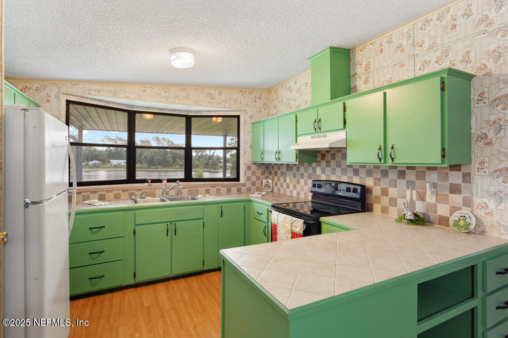 100 Mangels Drive - Photo 5