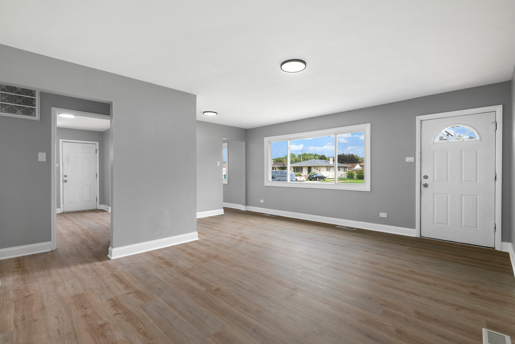 1278 Burnham Avenue - Photo 4