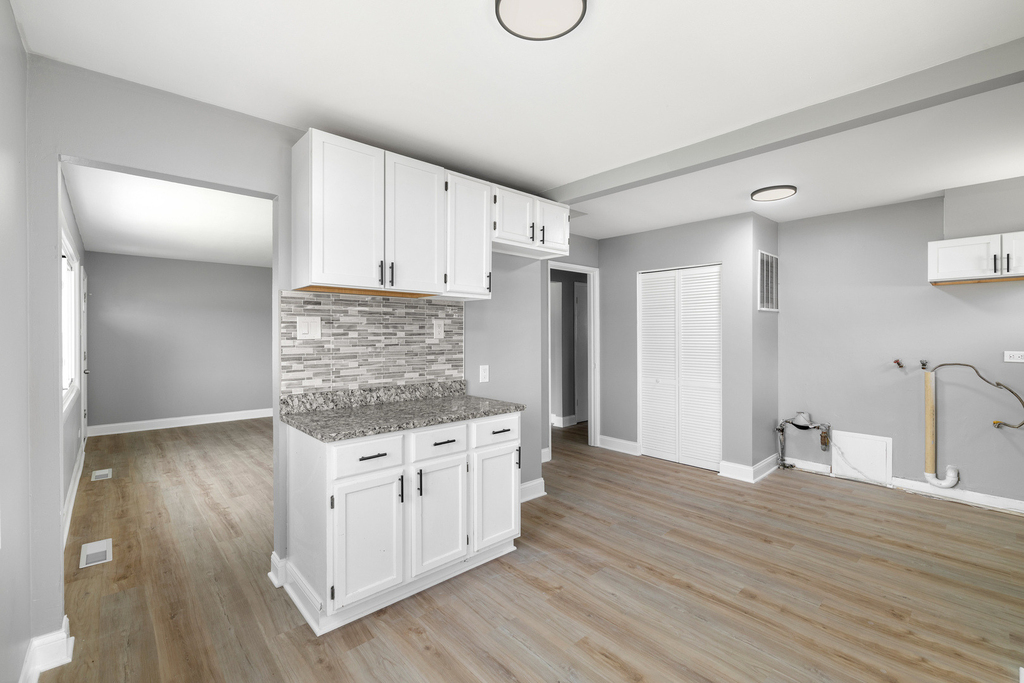 1278 Burnham Avenue - Photo 7