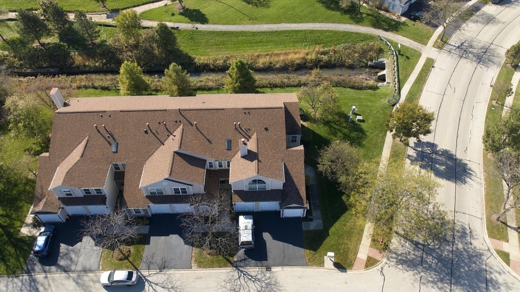633 W Streamwood Boulevard - Photo 17