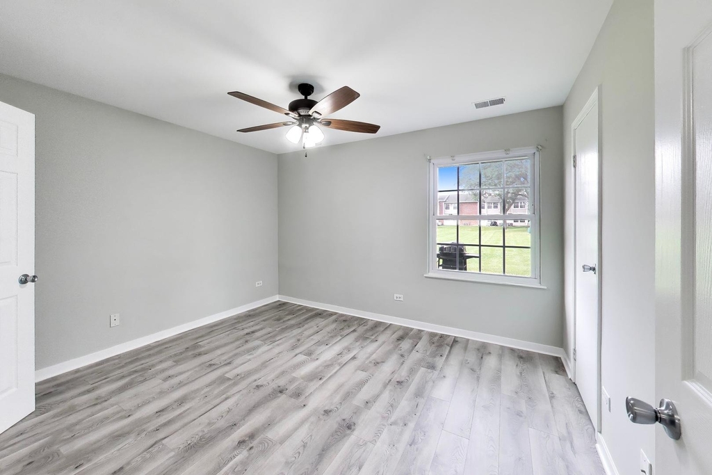 1364 E Wyndham Circle - Photo 9