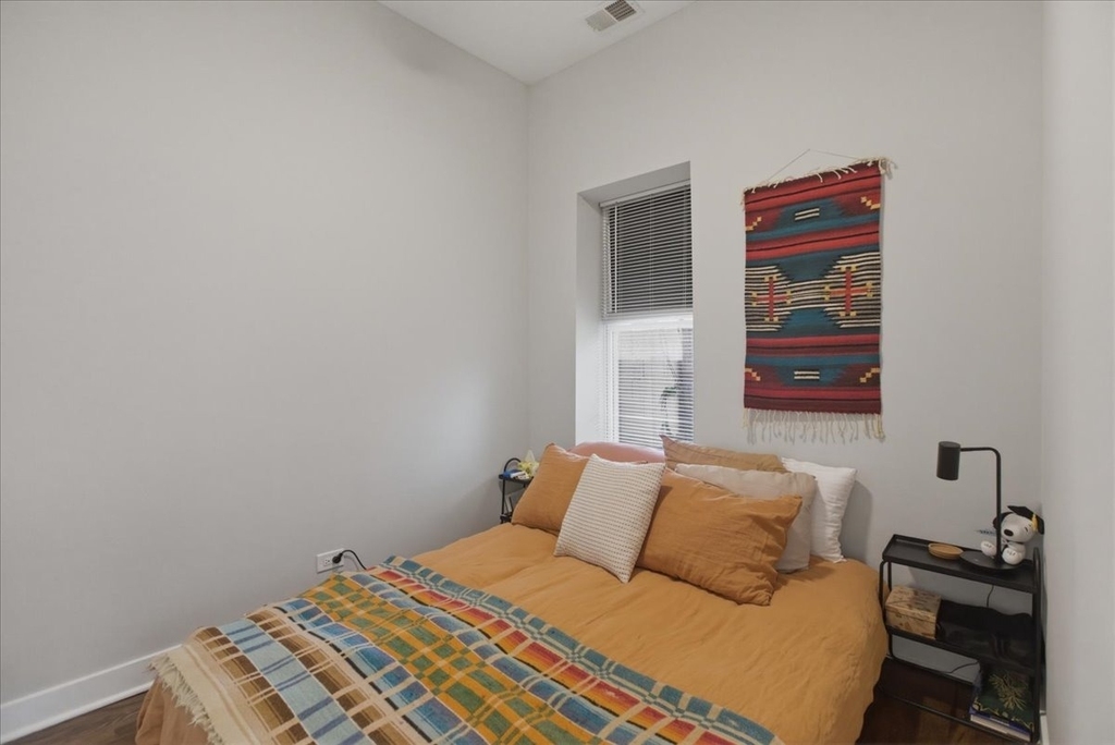 1854 W 18th Street - Photo 6