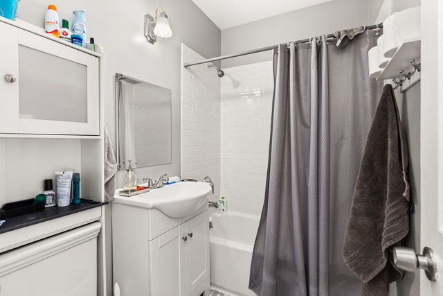 2122 W Huron Street - Photo 19