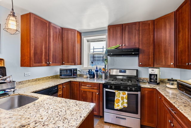 2122 W Huron Street - Photo 4