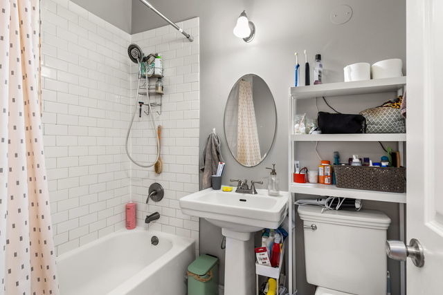 2122 W Huron Street - Photo 17