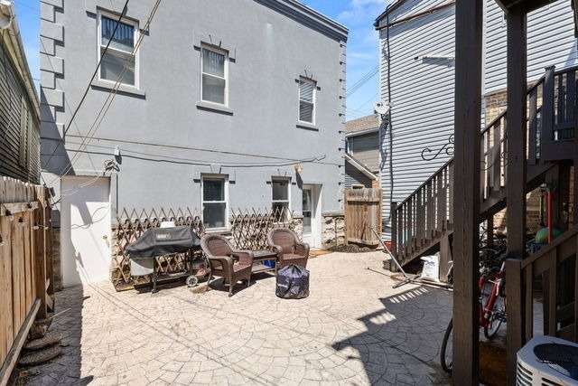 2122 W Huron Street - Photo 22