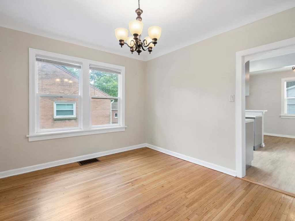 707 Mchenry Avenue - Photo 5