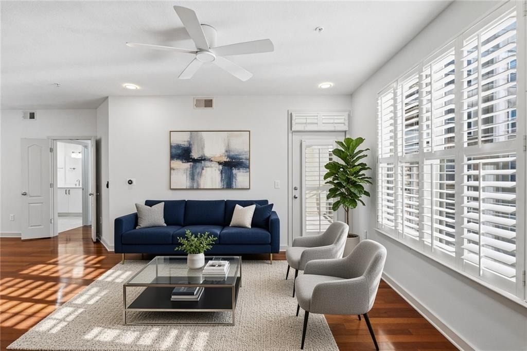 390 17th Street Nw - Photo 4