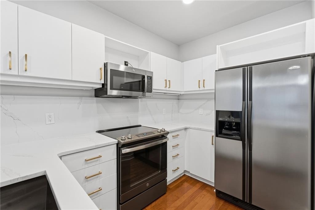 390 17th Street Nw - Photo 10