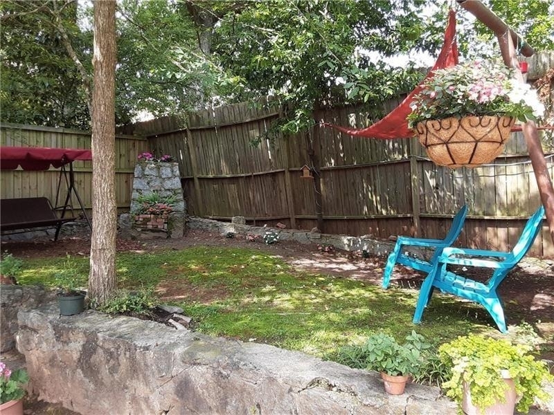 132 Huron Street - Photo 10
