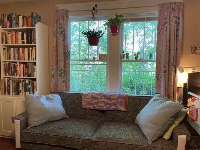 132 Huron Street - Photo 5
