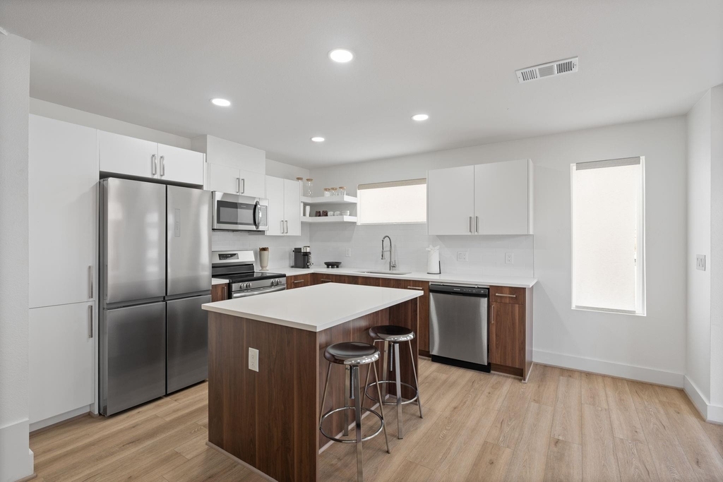 7608 De Priest Street - Photo 4
