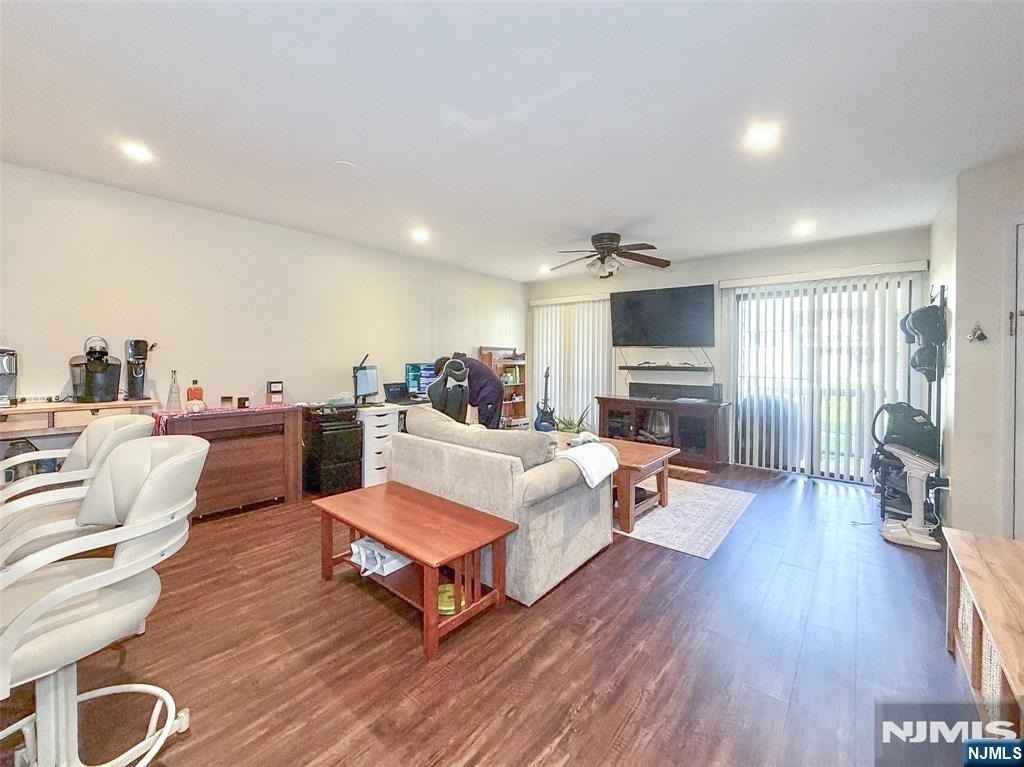 403 River Renaissance - Photo 7