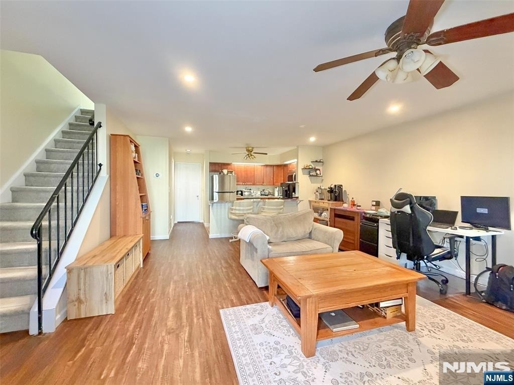 403 River Renaissance - Photo 8