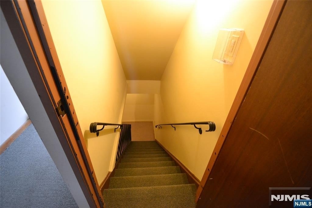 121 Grove - Photo 7