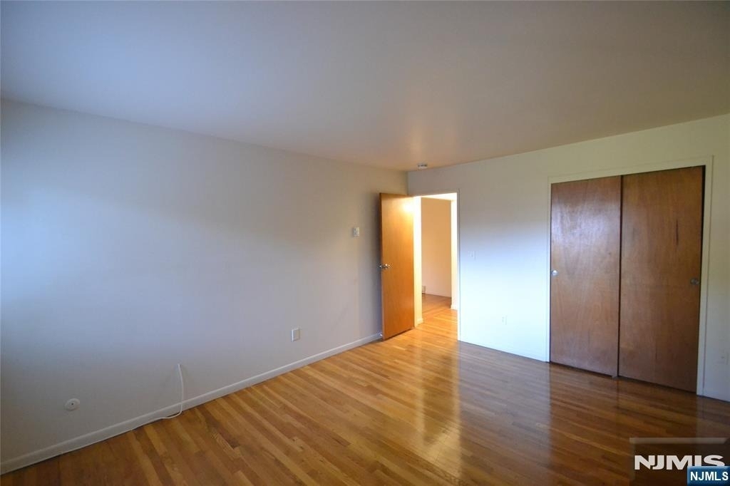 121 Grove - Photo 5