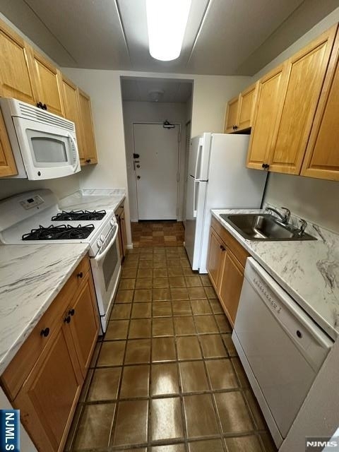 873 Main - Photo 5
