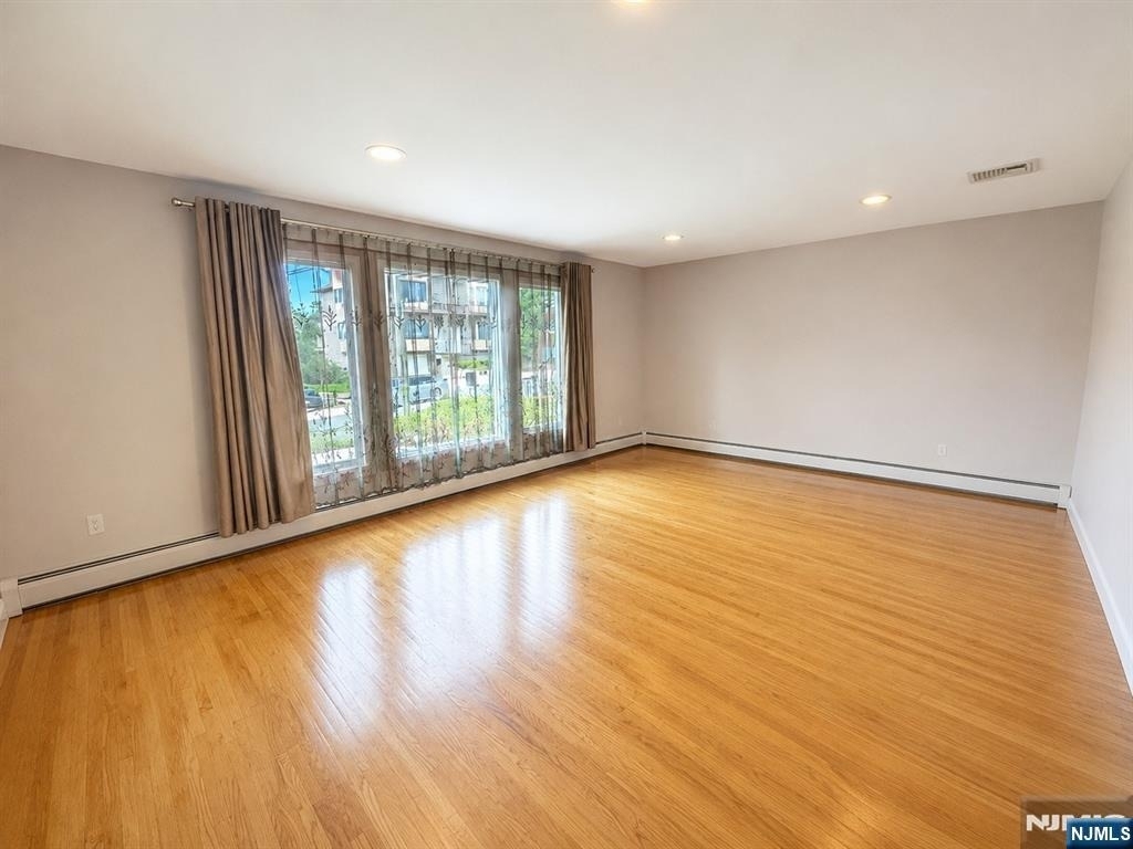 217 Slocum - Photo 1