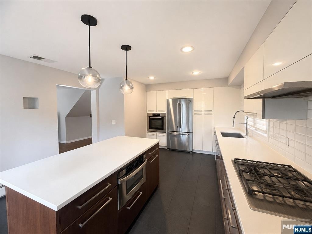 217 Slocum - Photo 3