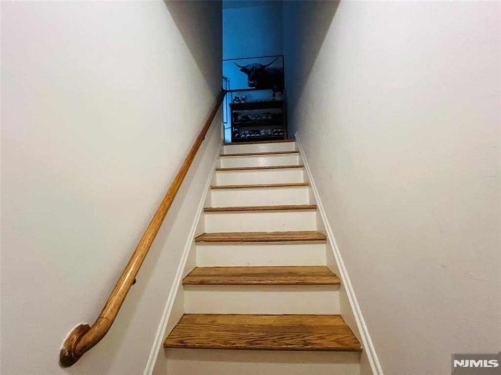 241 Passaic - Photo 8