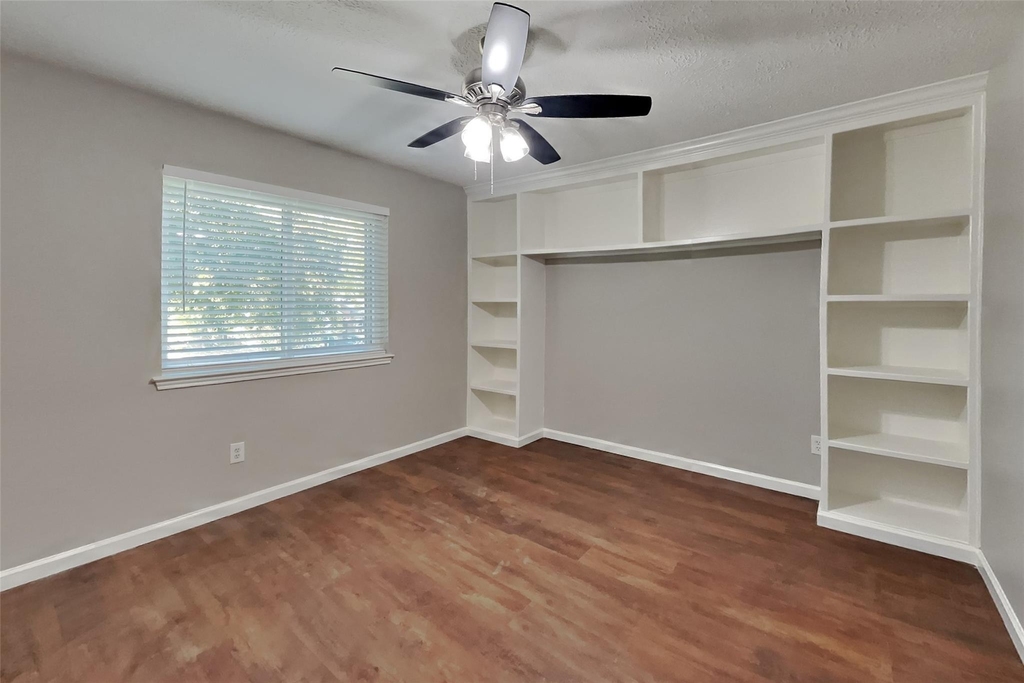 1306 Castlemist Drive - Photo 9