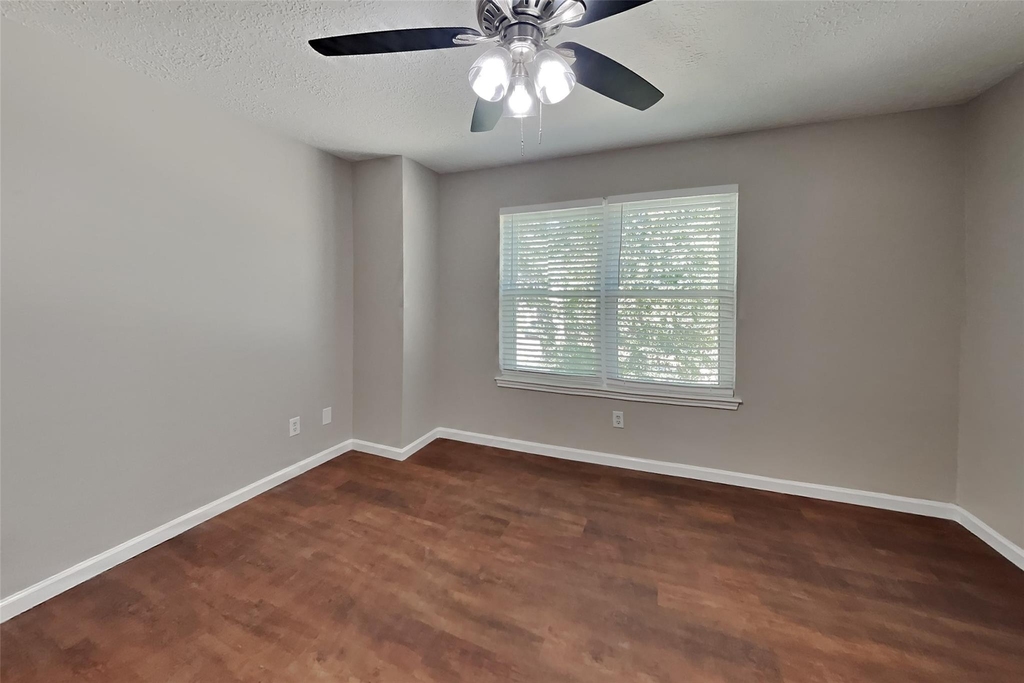 1306 Castlemist Drive - Photo 15