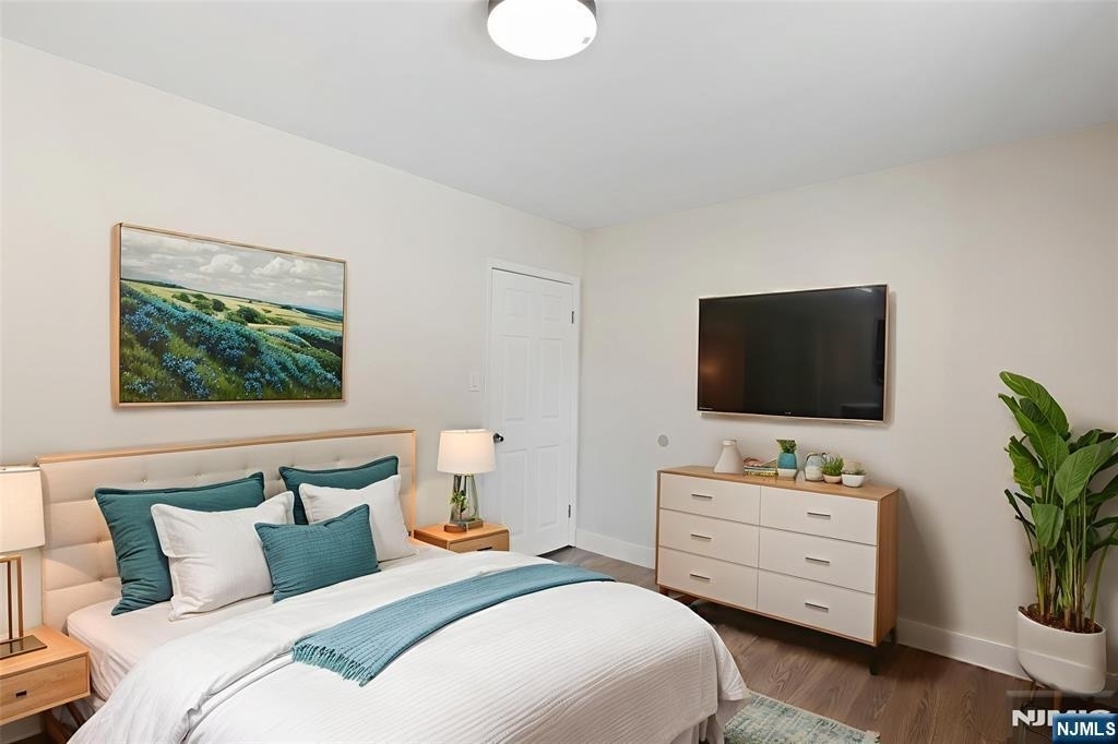 86 Farnham - Photo 6