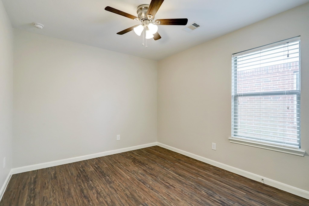 22418 Bellwick Ridge Lane - Photo 12