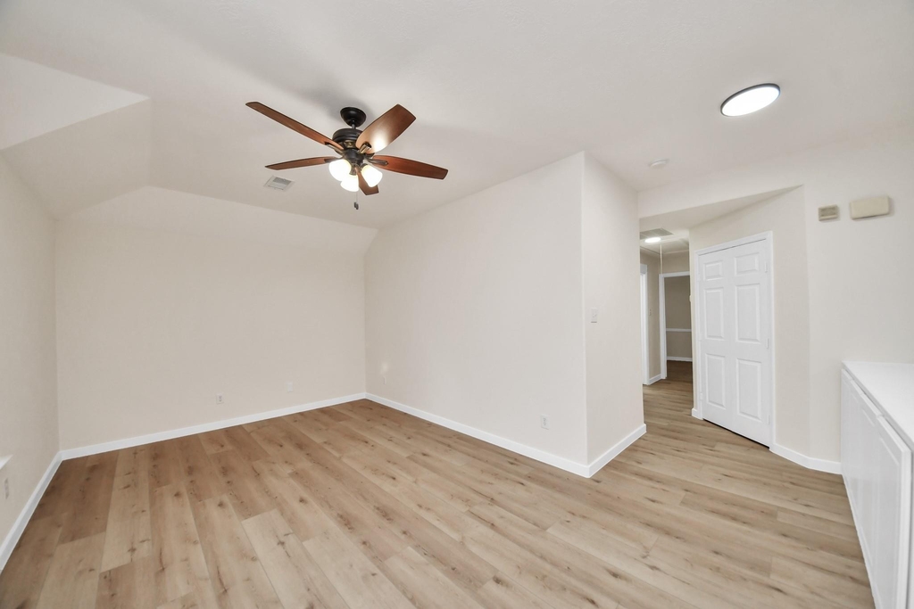 11927 Canyon Mills Drive - Photo 2