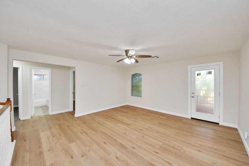 11927 Canyon Mills Drive - Photo 16