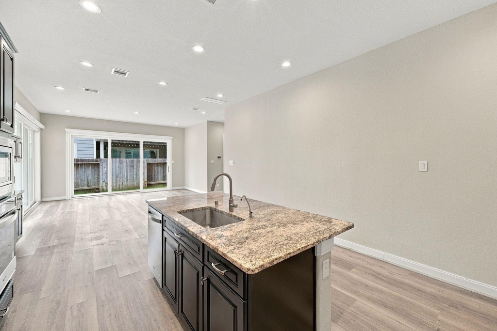 3208 Craftsman Place - Photo 7
