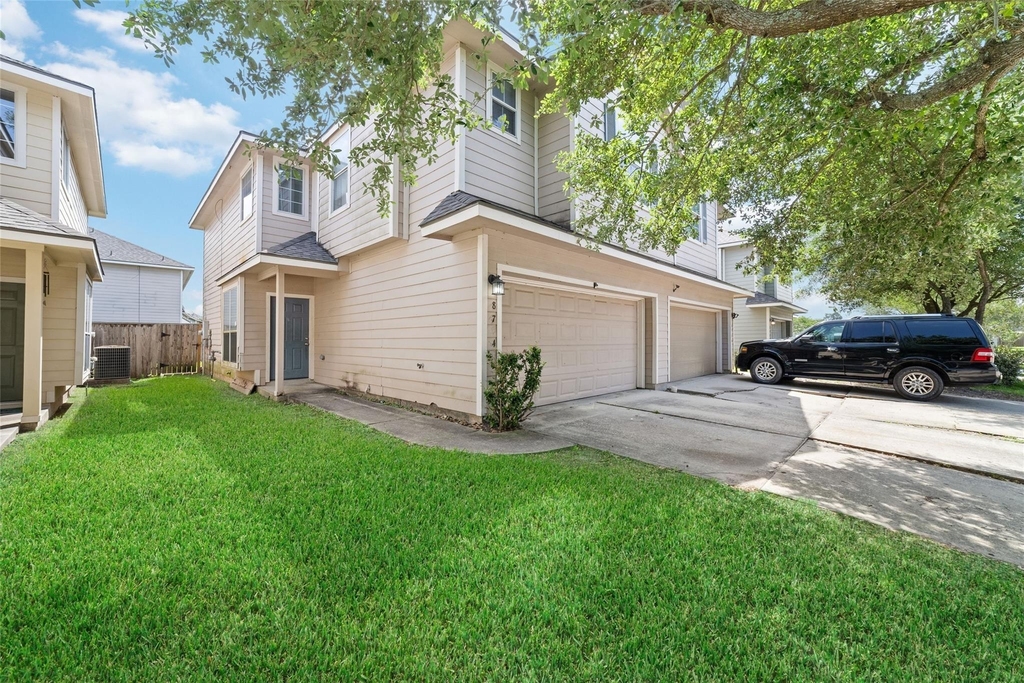 8734 Rainglen Lane - Photo 1