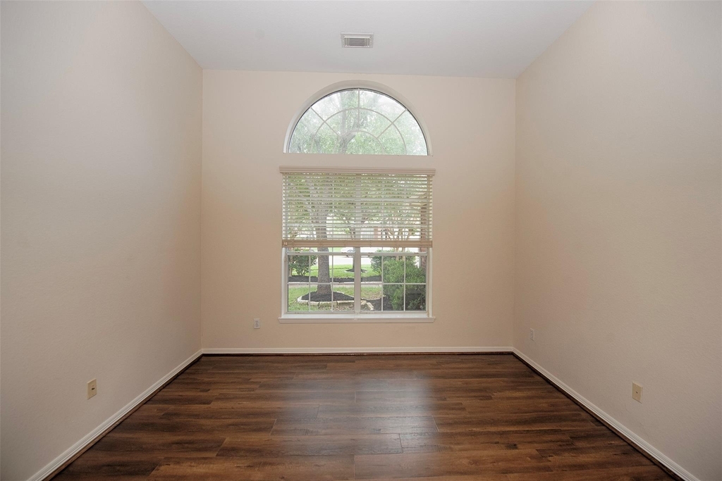 2725 Hidden Landing Drive - Photo 26