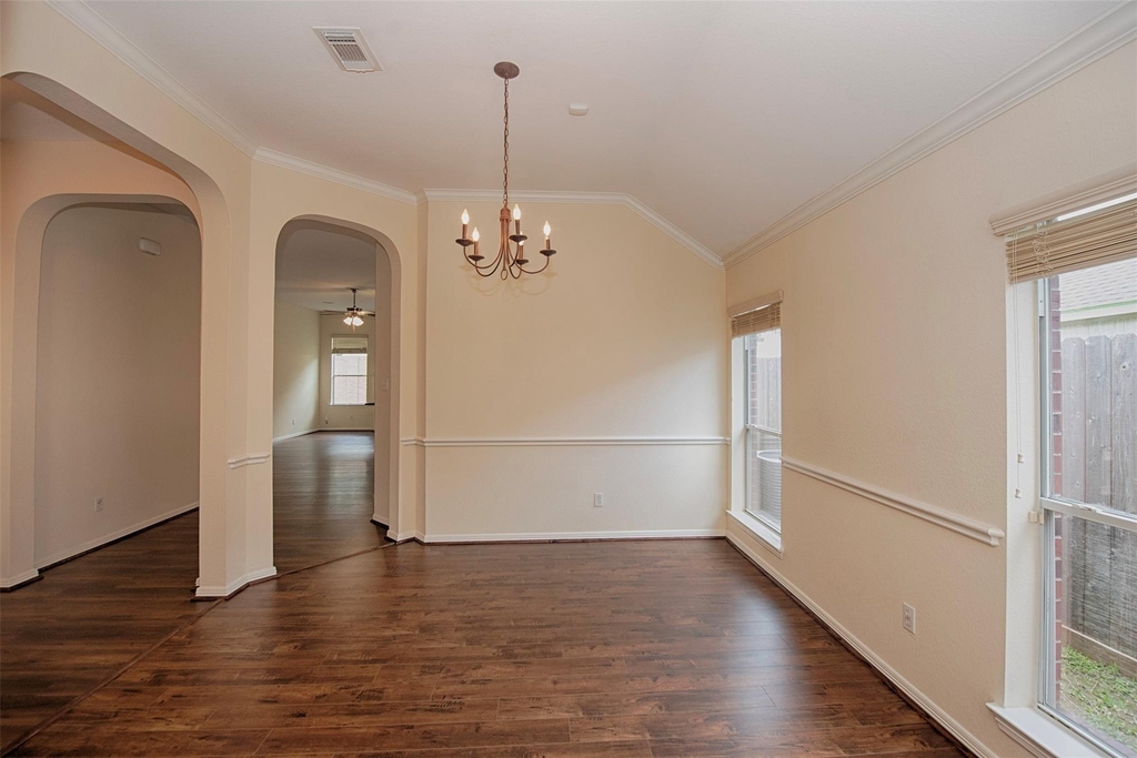 2725 Hidden Landing Drive - Photo 8